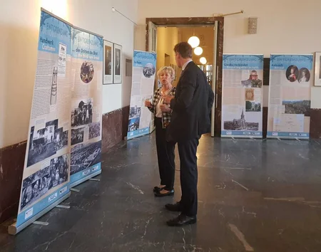 Berlində keçirilən konfransda alman alim Qafqazda erməni yalanlarına qarşı yeni faktlar açıqlayıb - FOTO