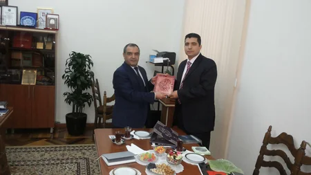 Misir səfirliyi Azərbaycan kitabxanasına beş min kitabın elektron versiyasını bağışlayıb