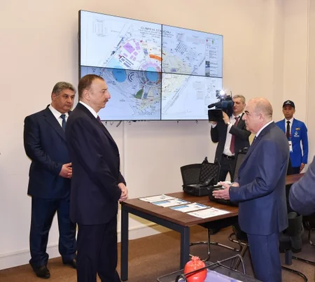 ​Prezident İlham Əliyev birinci Avropa Oyunları Əməliyyat Komitəsinin baş ofisində yaradılan şəraitlə tanış olub