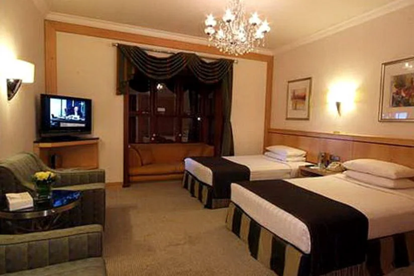 Number of hotels with star rating is 100 in Azerbaijan