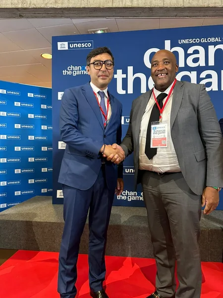 Fərid Qayıbov Parisdə idman nazirlərinin Change the Games beynəlxalq forumunda iştirak edib