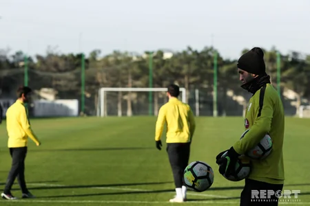 Neftçi” komandasının açıq məşqində 3 futbolçusu iştirak etməyib - FOTO