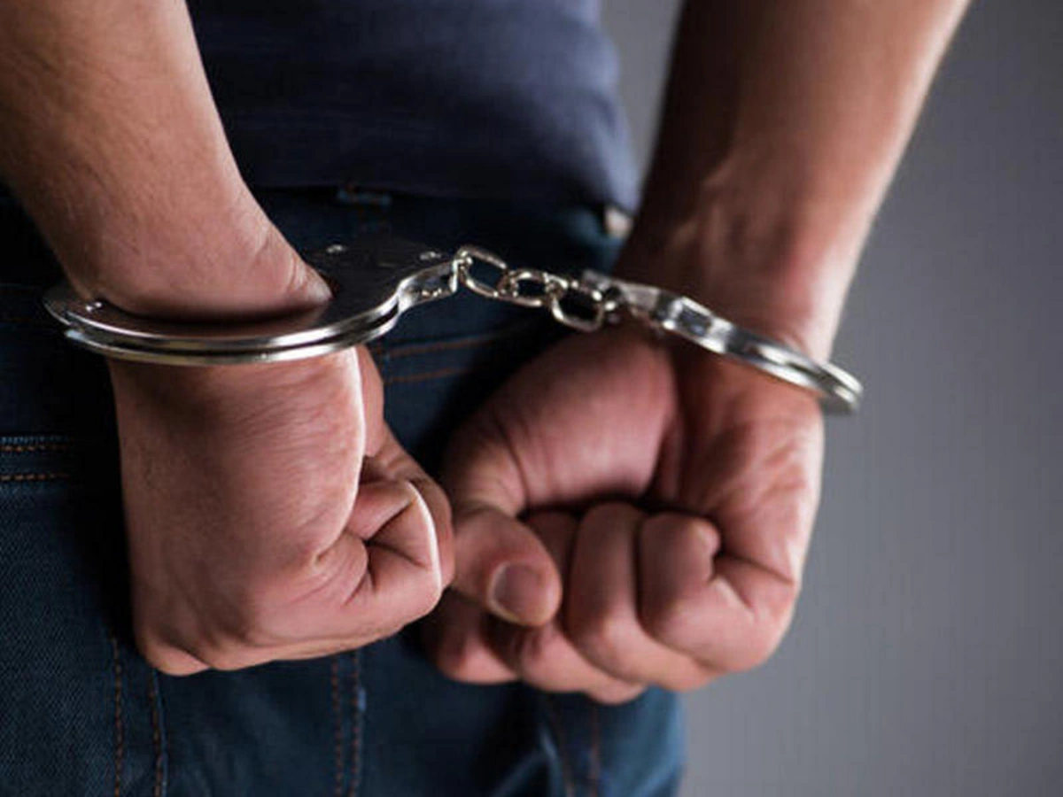 В Азербайджан из ОАЭ экстрадировали разыскиваемого Интерполом россиянина