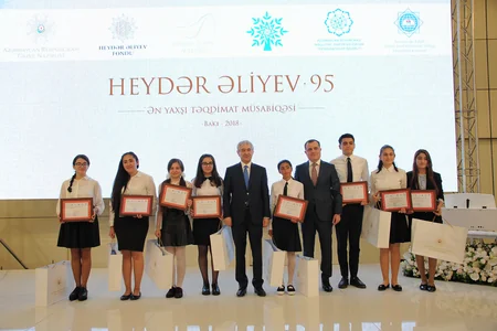 “Ən yaxşı təqdimat” müsabiqəsinin qalibləri Bakıda mükafatlandırılıb