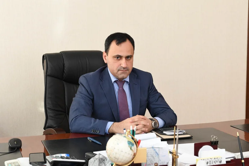 “Qaçqınkom”un sədr müavini: “Məcburi köçkünlər onlara verilən evləri sata, kirayəyə verə bilməzlər”  - MÜSAHİBƏ