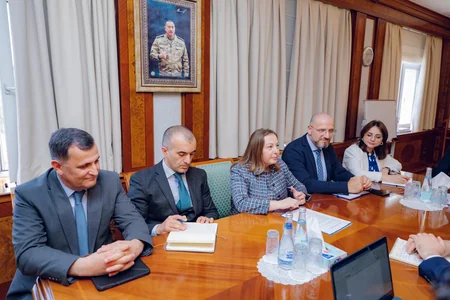 Prezidentin səlahiyyətli nümayəndəsi Naxçıvanda BMT rəsmisi ilə ekoloji məsələləri müzakirə edib