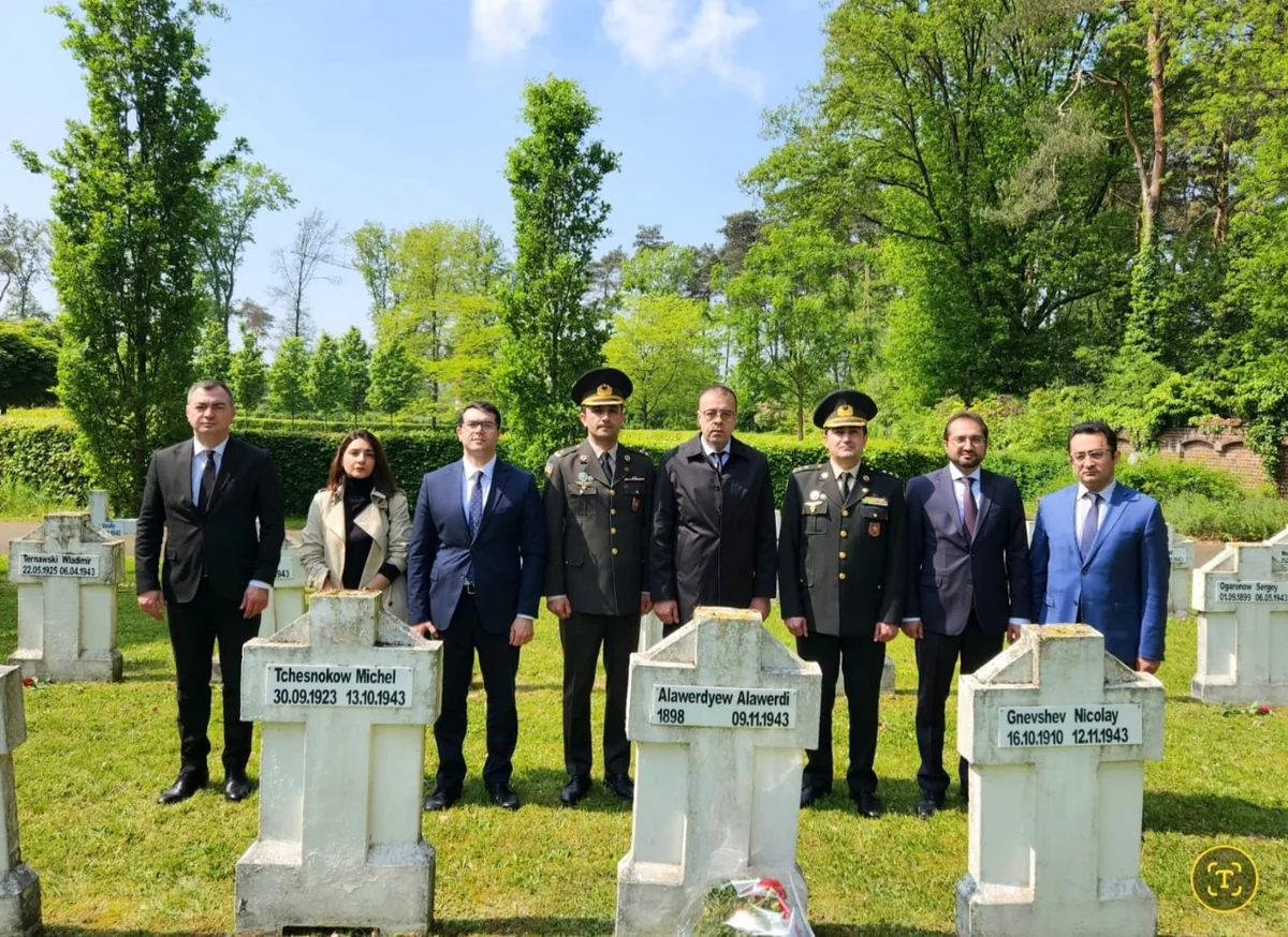 Azərbaycanın NATO-dakı missiyasının üzvləri İkinci Dünya müharibəsində həlak olan azərbaycanlıları anıblar