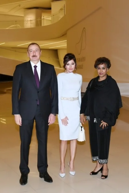President Ilham Aliyev hosted official reception in honor of heads of state and government participating in Baku Summit