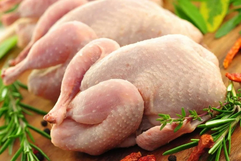 Азербайджан начал поставки куриного мяса еще из двух стран
