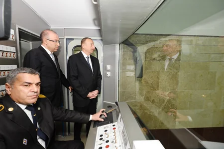 Azərbaycan Prezidenti metronun “Avtovağzal” və “Memar Əcəmi” stansiyalarının açılışında iştirak edib