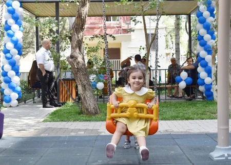 Bakıda daha bir həyət təmir edilib