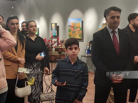 Gürcüstanda azərbaycanlı qadınların rəsm və əl işlərindən ibarət sərgi açılıb
