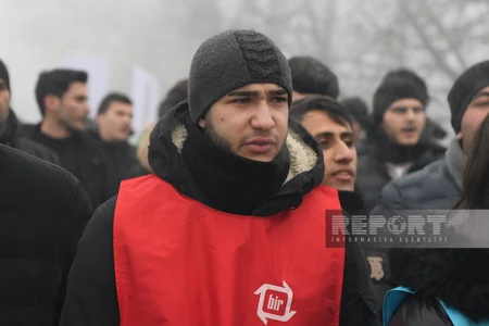 Акция протеста на дороге Ханкенди-Лачын продолжается