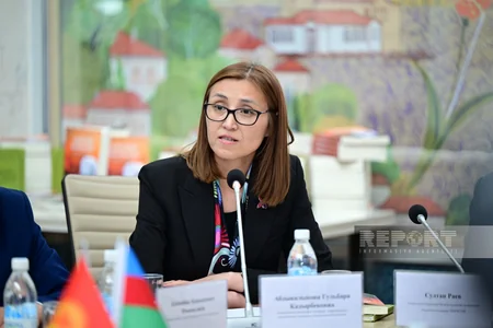 Bişkekdə Bəxtiyar Vahabzadənin Seçilmiş əsərlərinin qırğızca nəşrinin təqdimatı olub