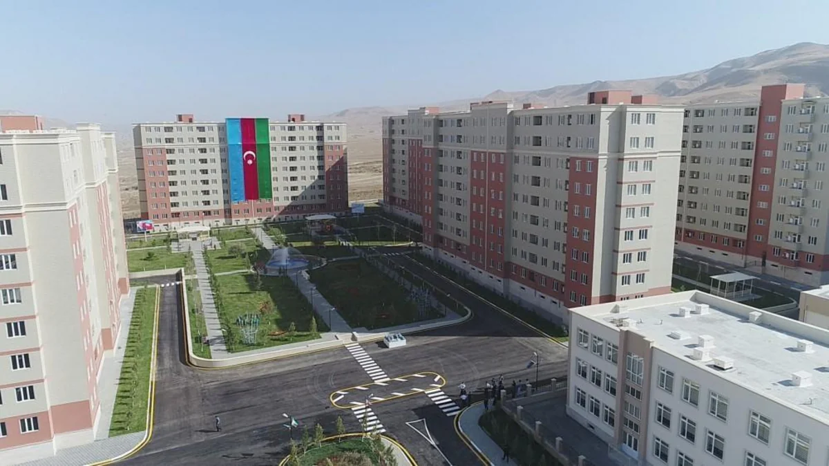 Bu il iki universitetin yataqxanasında məskunlaşan məcburi köçkünlər köçürüləcək