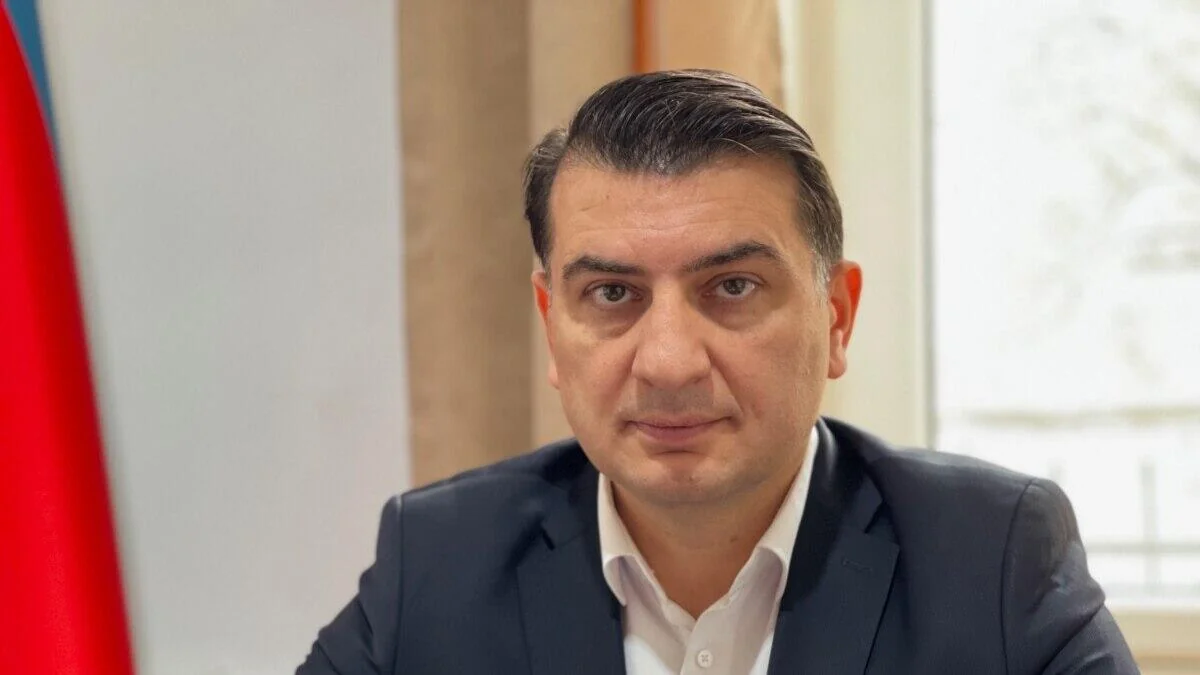 Politoloq Azər Qasımlı saxlanılıb