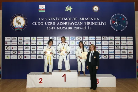Yeniyetmə cüdoçuların Azərbaycan birinciliyinin ilk gününə yekun vurulub