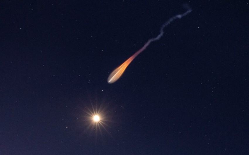 SpaceX raketi 22 Starlink minipeykini orbitə çıxarıb