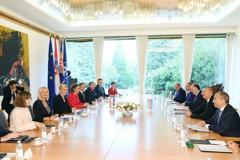 Presidents of Azerbaijan and Croatia meet in expanded format