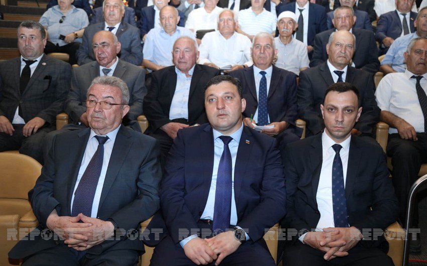 Misir Mərdanov televiziyaları tənqid edib