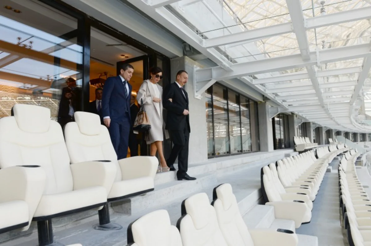 ​Prezident İlham Əliyev Bakı Olimpiya Stadionunda aparılan işlərin gedişi ilə tanış olub - FOTOLAR