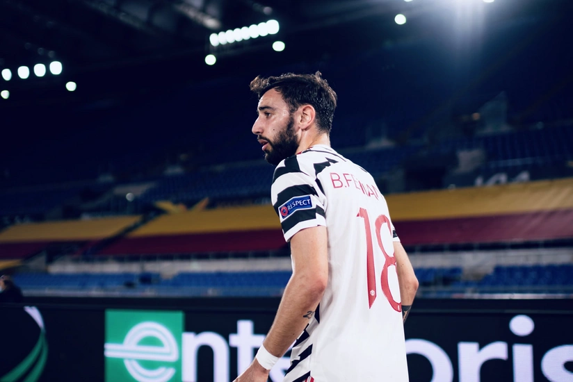 Portuqaliyalı futbolçu Çempionlar Liqasında Devid Bekhemin rekordunu qırıb