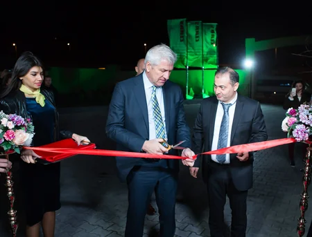 Bakıda tanınmış kənd təsərrüfatı texnikası istehsalçısının rəsmi tərəfdaşının servis mərkəzi açılıb