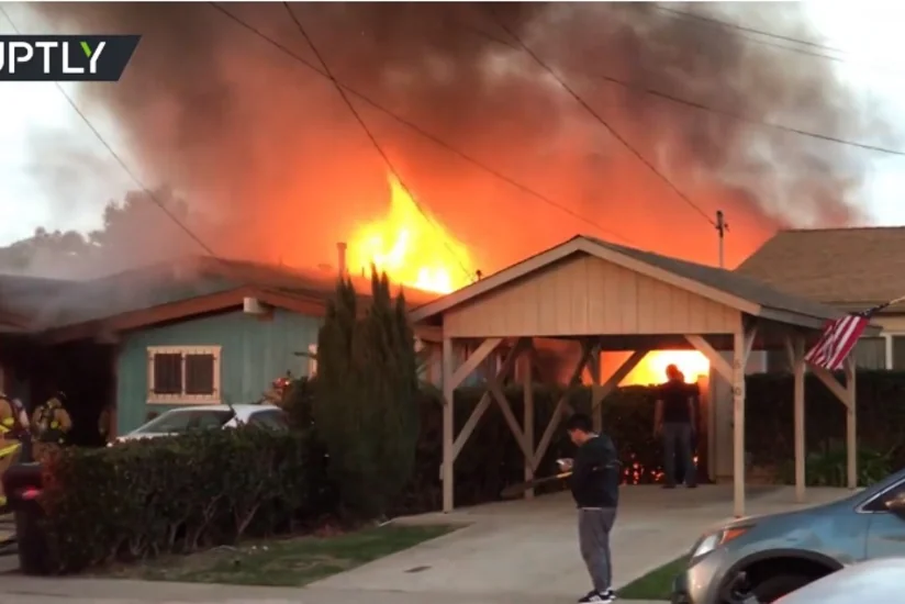 В США разбился самолет, двое человек погибли - ВИДЕО