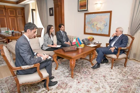 “Azərbaycan Dəmir Yolları”nda İtaliya səfiri ilə görüş keçirilib