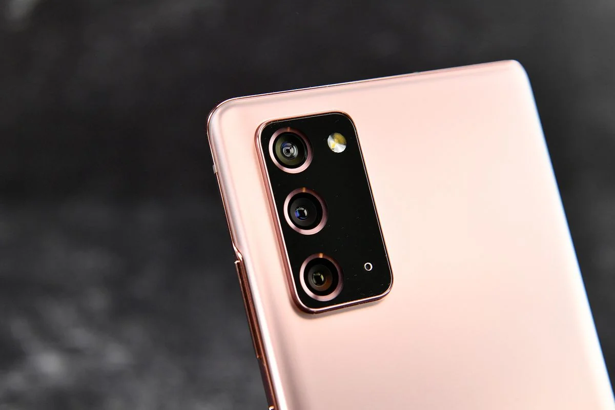 Samsung может пойти по пути Apple