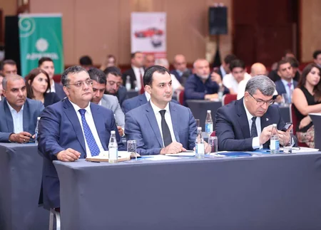 Səfər Mehdiyev: Gömrük-keçid məntəqələrinin buraxılış qabiliyyəti 3 dəfədən çox artıb