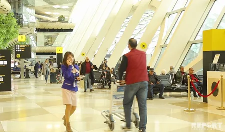 Bakı aeroportunda taksi xidməti tələblərə cavab vermir - VİDEOREPORTAJ