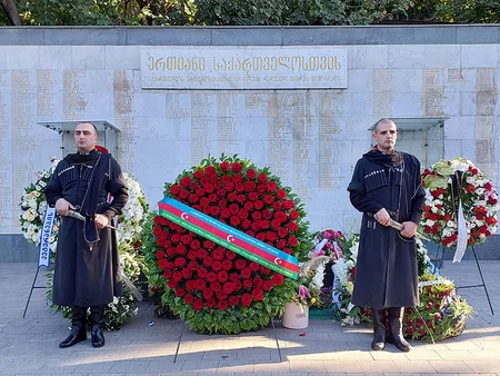 Azərbaycan Ordusunun Baş Qərargah rəisi Gürcüstanın müdafiə naziri ilə görüşüb