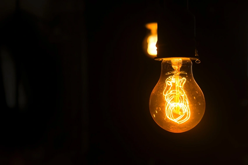 Hökumət elektrik enerjisindən istifadə qaydalarında dəyişiklik etdi