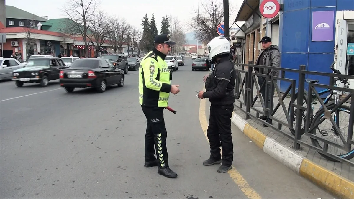 Zaqatalada qaydaları pozan sürücü və piyadalar cəzalandırılıb
