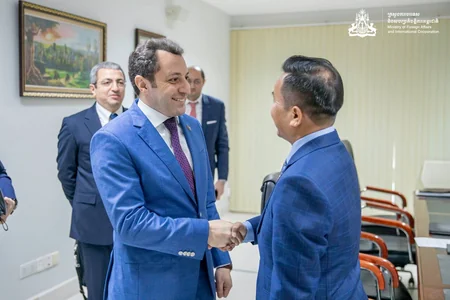 Azerbaijani Deputy FM discus new spheres of co-op with Cambodian officials