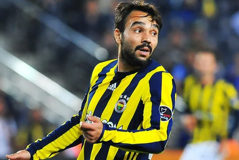 Türkiyə millisinin və “Fənərbağça”nın futbolçusu Trabzonspora keçib