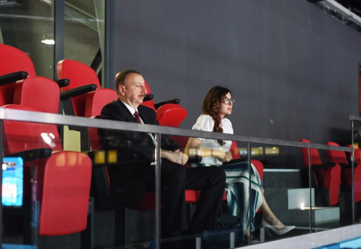 Prezident İlham Əliyev Azərbaycanın qadın voleybolçularının İtaliya millisi ilə oyununa baxıb - FOTO
