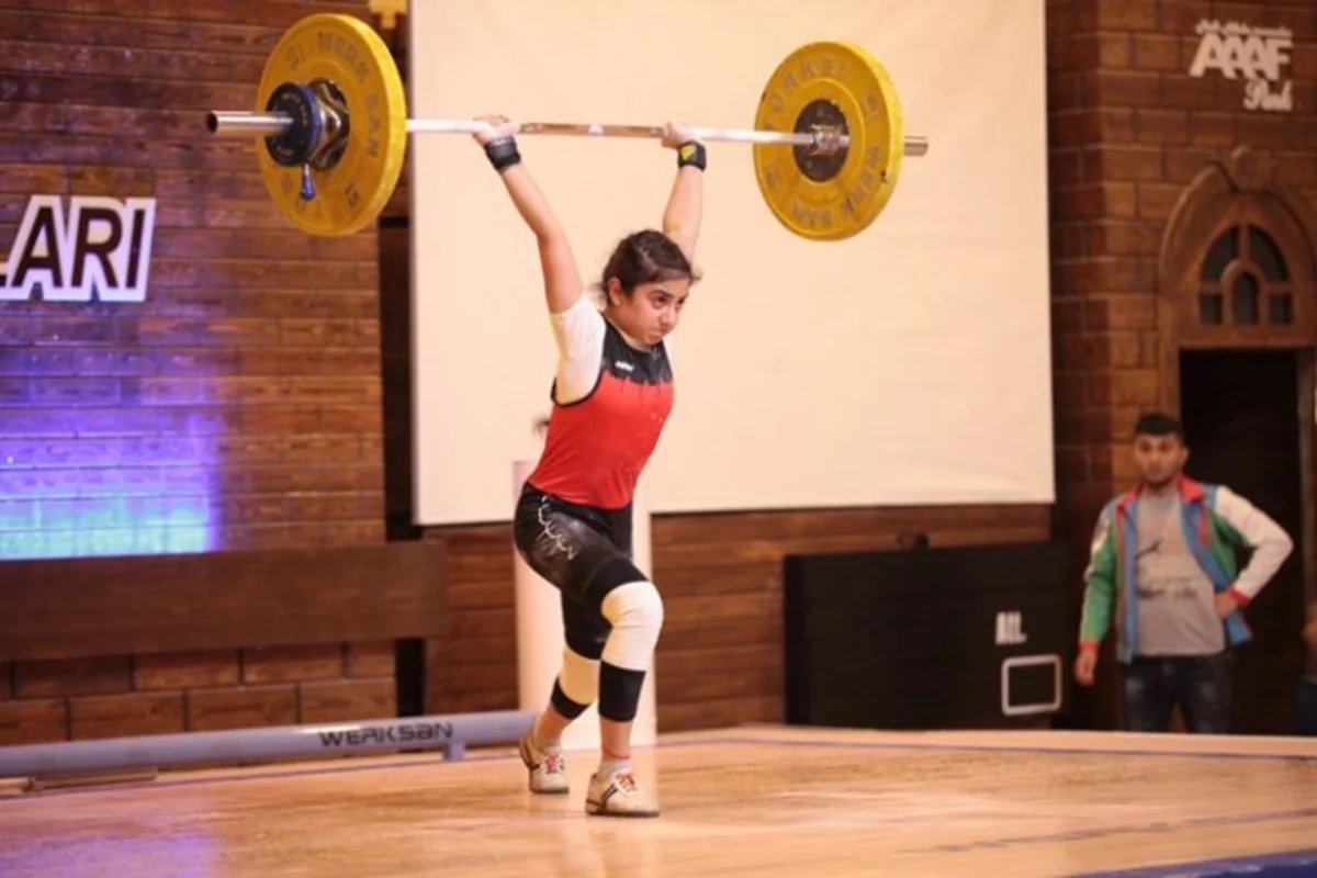 Avropa birinciliyinin ilk günündə üç atletimiz qüvvəsini sınayıb