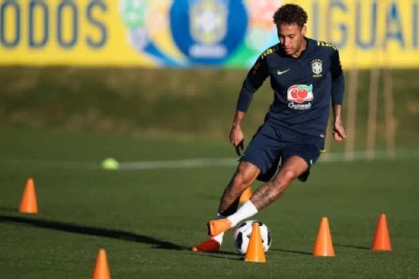 Neymar Braziliya milli komandasında məşqlərə başlayıb