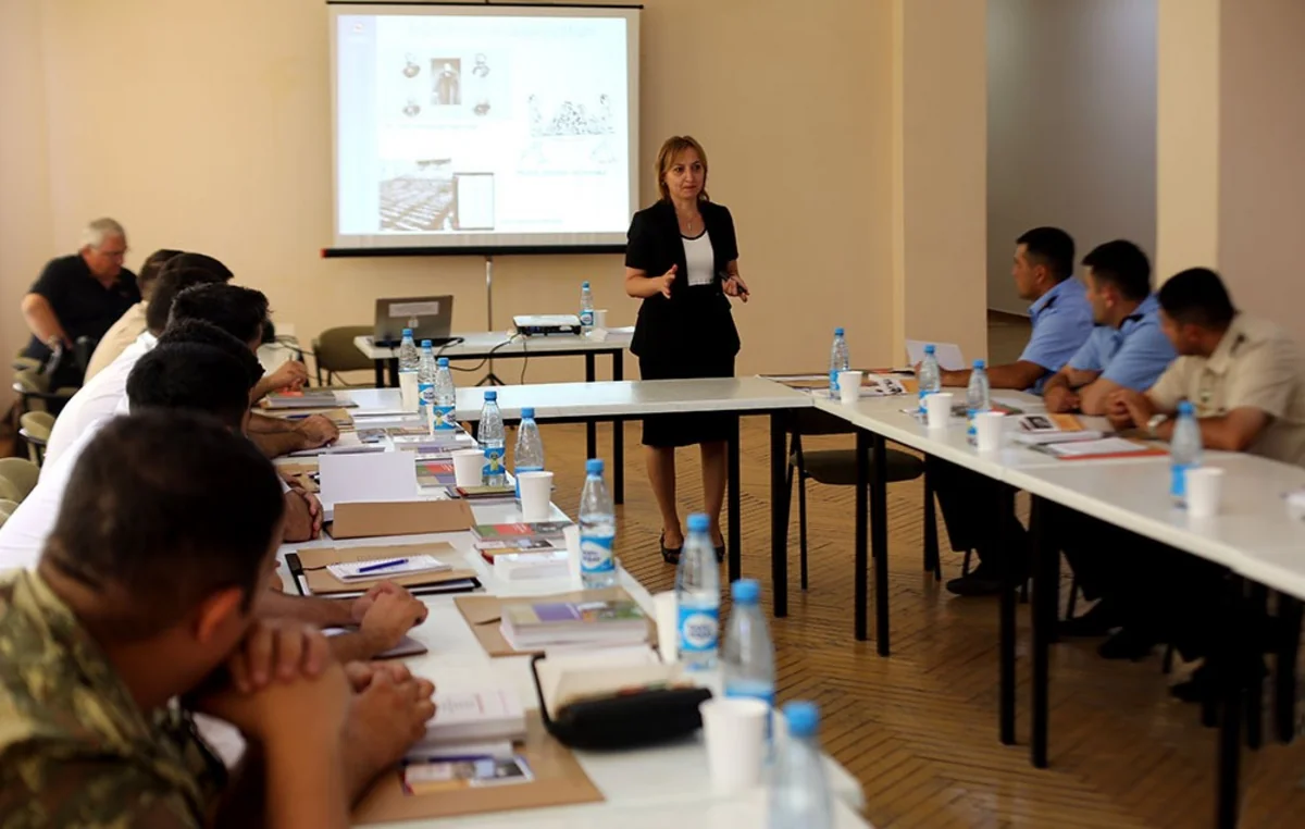 Müdafiə Nazirliyi və BQXK-nın Azərbaycandakı nümayəndəliyi seminar keçirib