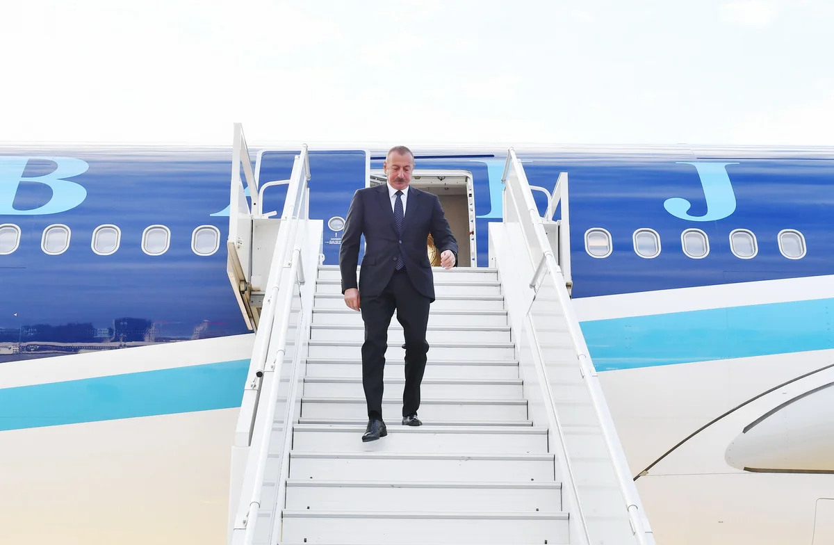 President Ilham Aliyev embarks on official visit to Russia