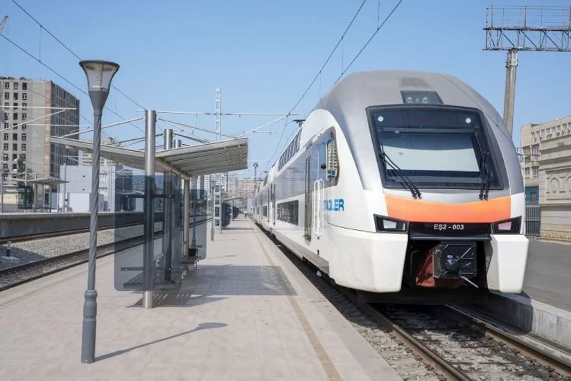 Cavid Qurbanov: Güzdək-Sahil yolunun yerüstü metro kimi istifadəsi nəzərdən keçirilir