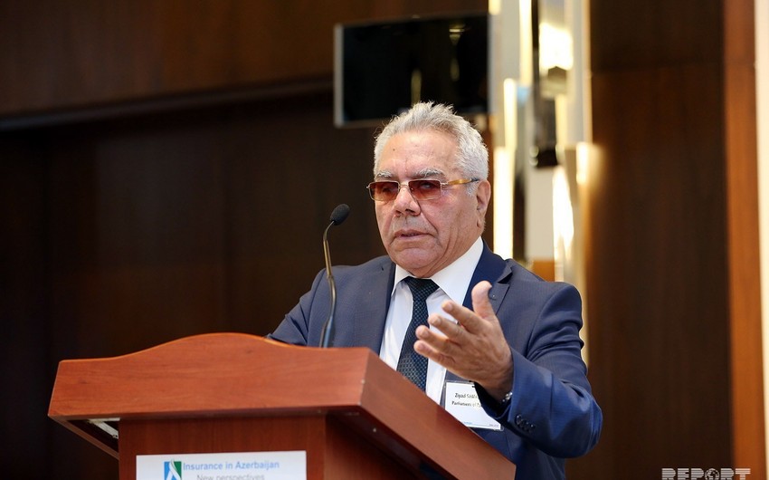 Ziyad Səmədzadə iqtisadçı ekspertləri tənqid edib