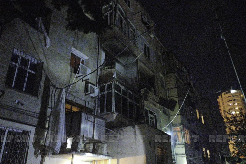 Xırdalanda yaşayış binasında partlayış olub, xəsarət alanlar var