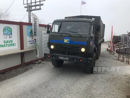 За день по дороге Ханкенди-Лачын обеспечен беспрепятственный проезд 98 автомобилей РМК