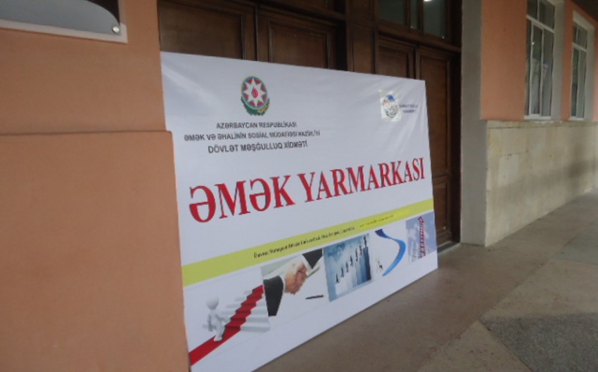 Sumqayıtda əmək yarmarkası keçirilib, 420 vakant iş yeri təklif olunub