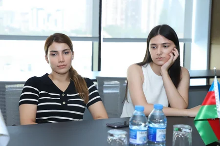 Ümumdünya Şahmat Olimpiadasında iştirak edəcək Azərbaycan millisinin üzvləri ilə görüş keçirilib