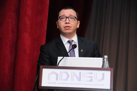 “SOCAR Türkiyə”nin rəhbərliyi ADNSU-da tələbələrlə görüşüb