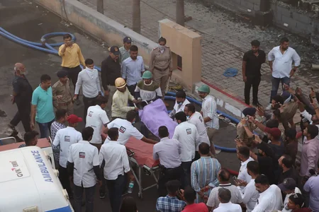 Hindistanda yanğın nəticəsində 27 nəfər ölüb